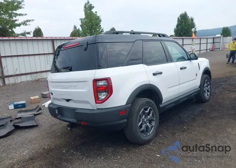 2022 Ford Bronco Sport Badlands z USA, uszkodzony, nr VIN 3FMCR9D91NRE10132